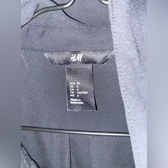 Black H&M shirt - Picture 4 of 4